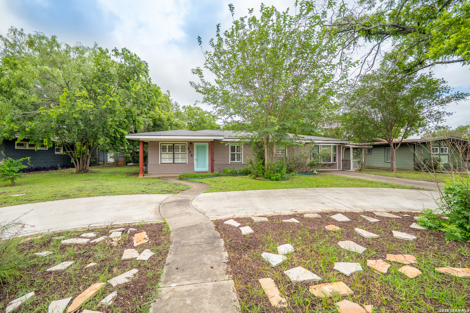 636 Rittiman Road Terrell Hills TX 78209