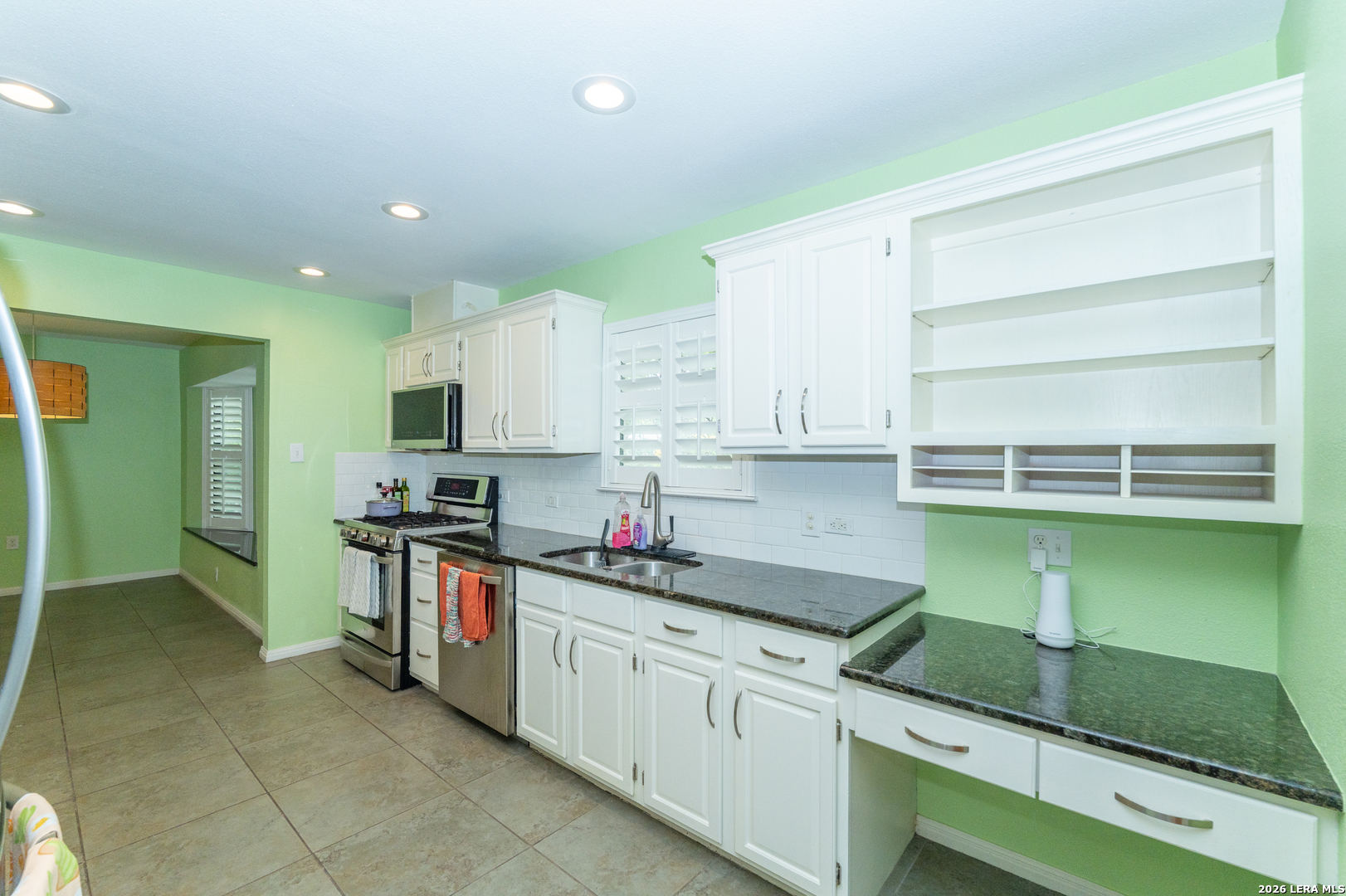 636 Rittiman Road Terrell Hills TX 78209