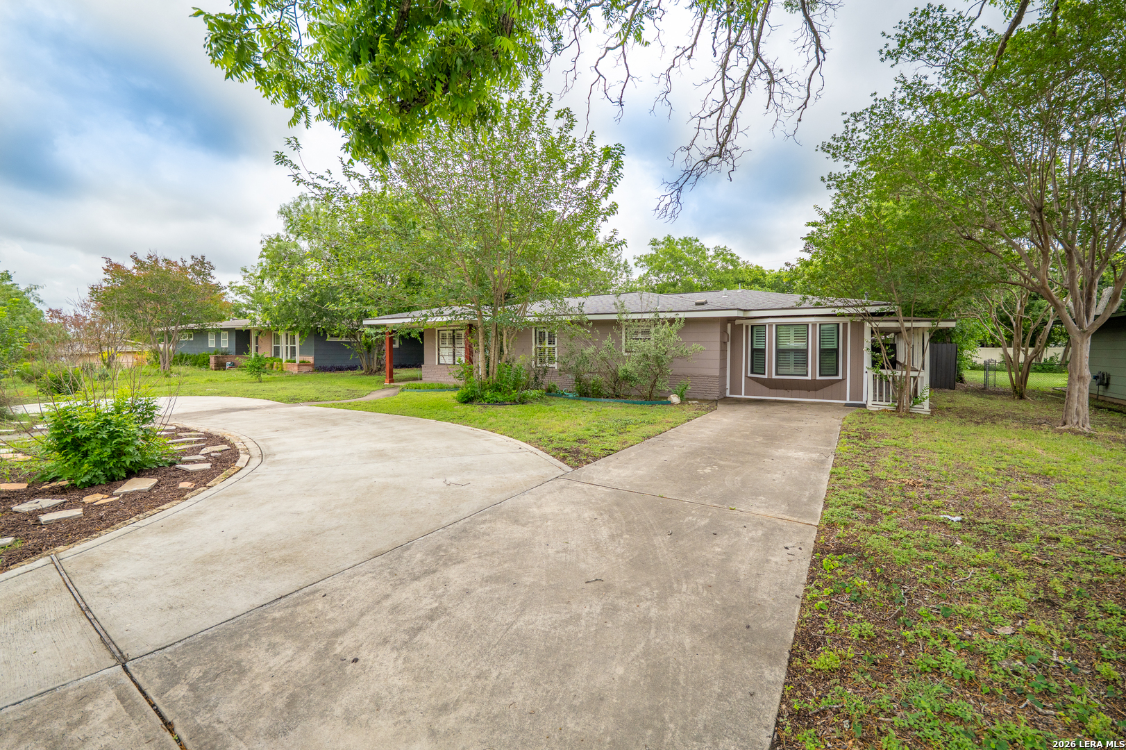 636 Rittiman Road Terrell Hills TX 78209