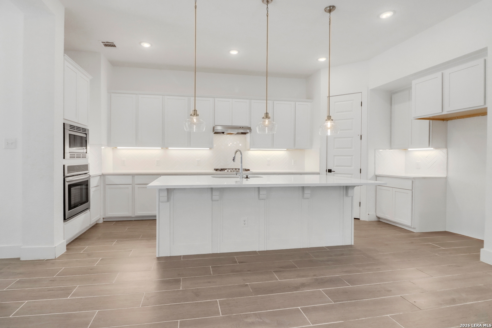 1421 Escarpment New Braunfels TX 78132