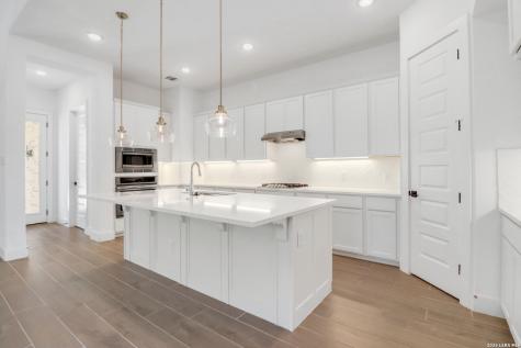 1421 Escarpment New Braunfels TX 78132