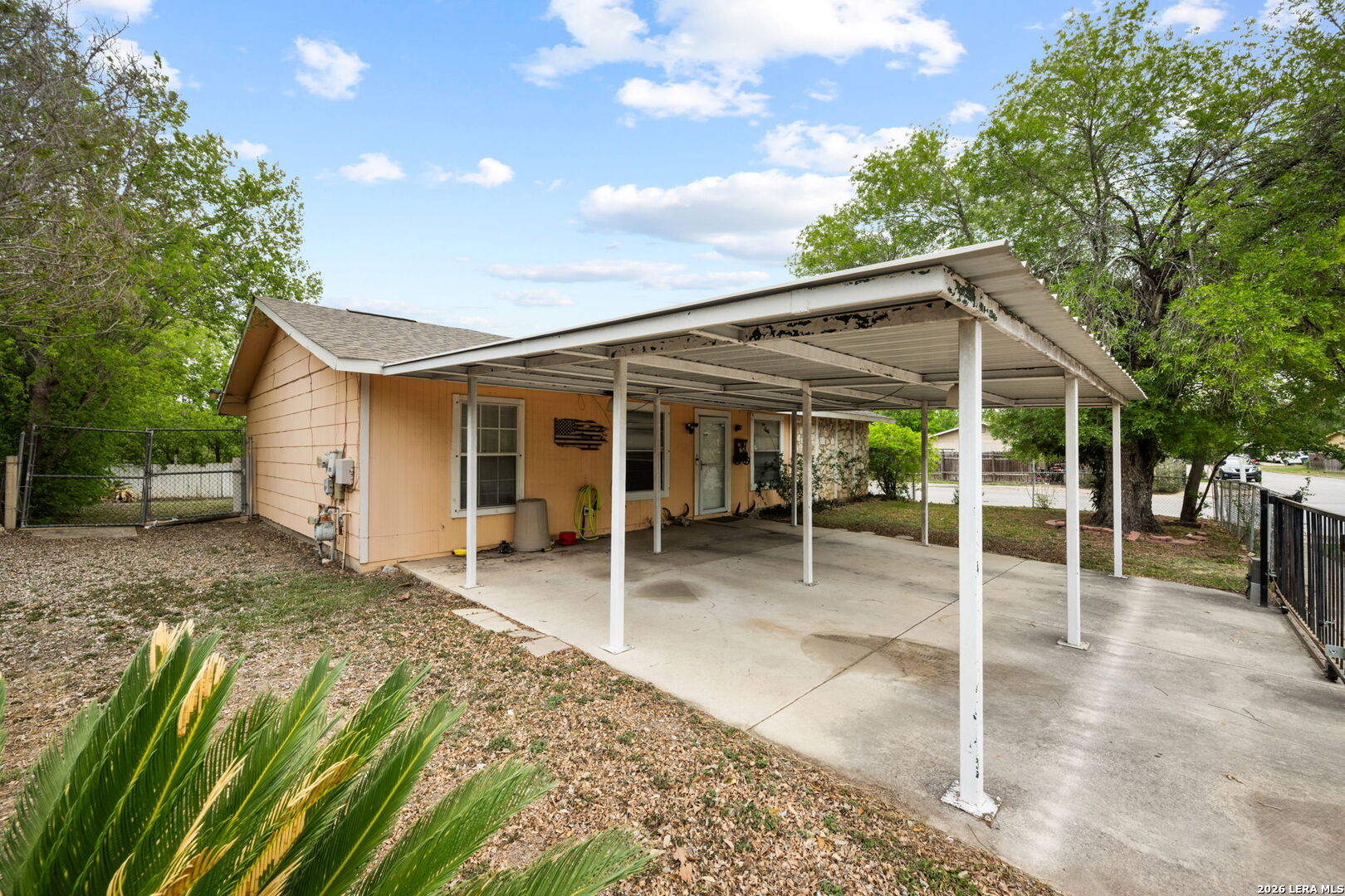 5903 Stoney Creek San Antonio TX 78242