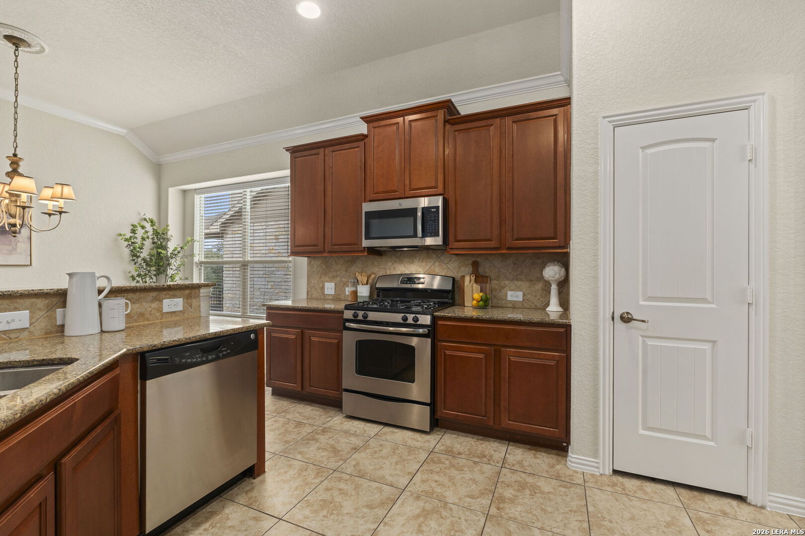 26111 Big Bluestem San Antonio TX 78261