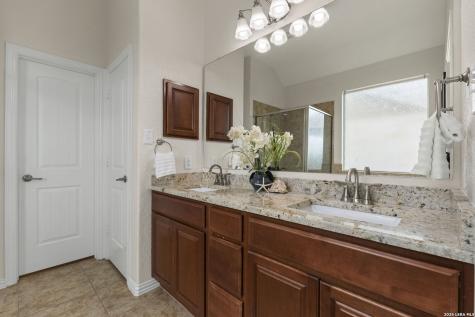 26111 Big Bluestem San Antonio TX 78261