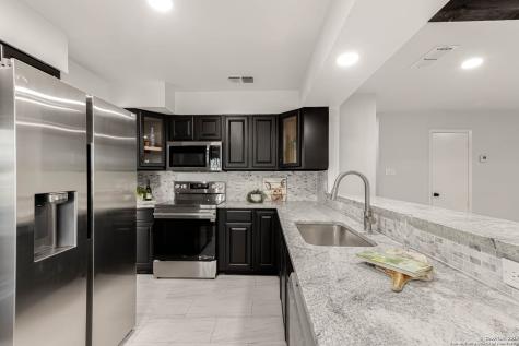6135 Royal Point San Antonio TX 78239