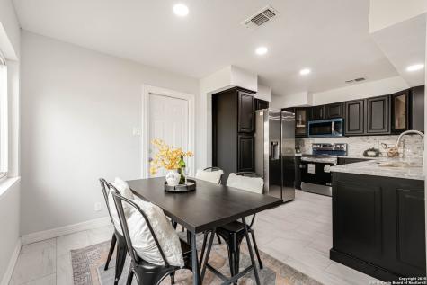 6135 Royal Point San Antonio TX 78239