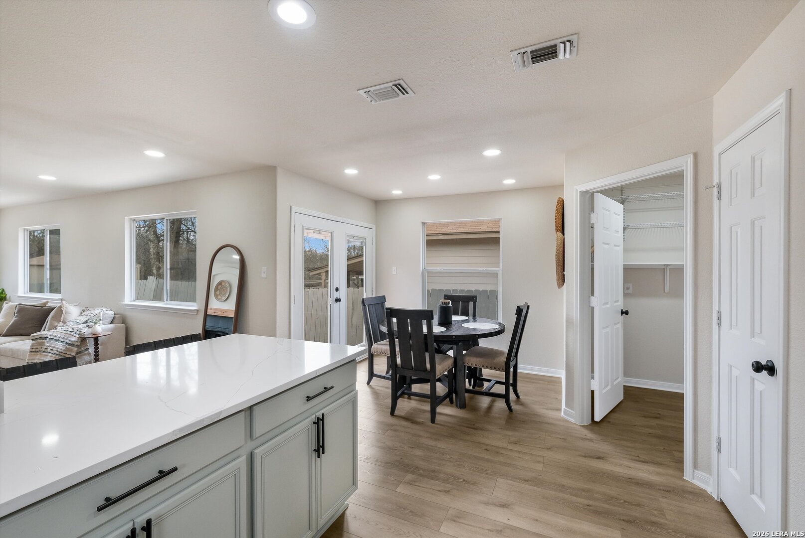 5390 Chestnut View San Antonio TX 78247