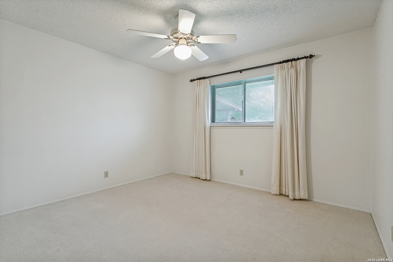607 Amistad Boulevard Universal City TX 78148