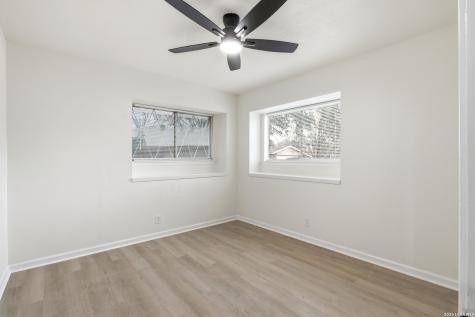 4706 Esterbrook San Antonio TX 78238