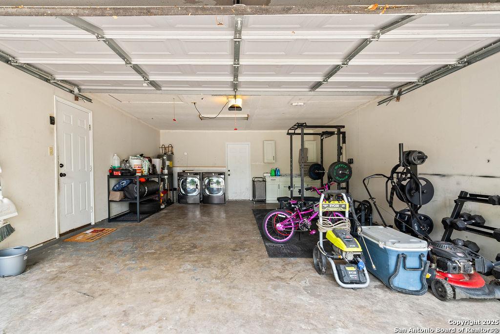 1404 Las Palmas Beeville TX 78102