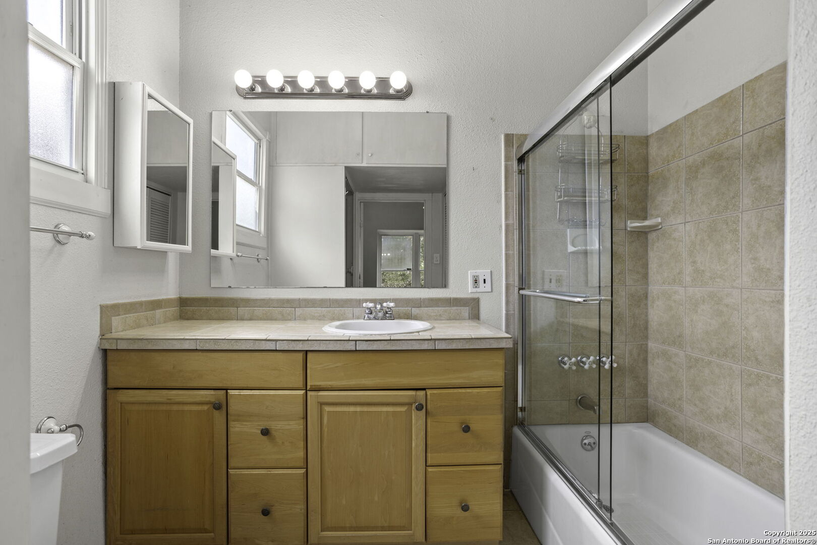 105A Jennifer Boerne TX 78006