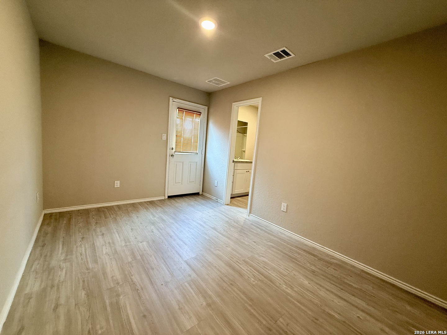 4242 Southton Lake San Antonio TX 78223