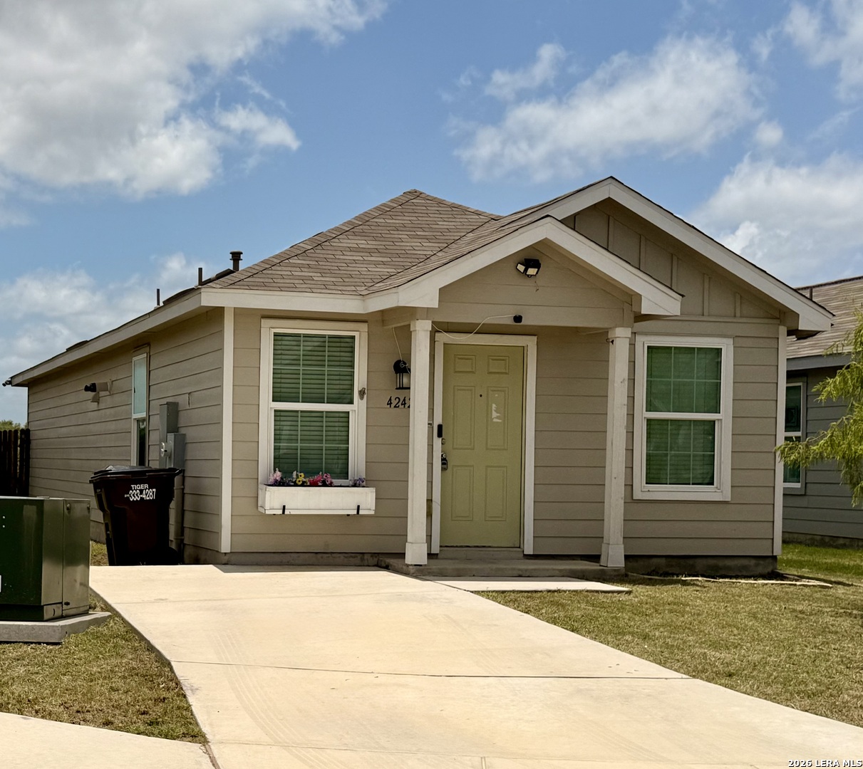 4242 Southton Lake San Antonio TX 78223