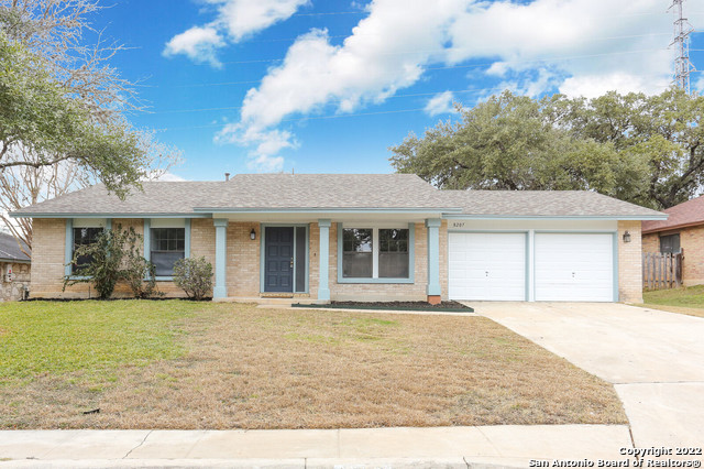 8207 Shallow Creek Drive San Antonio TX 78251