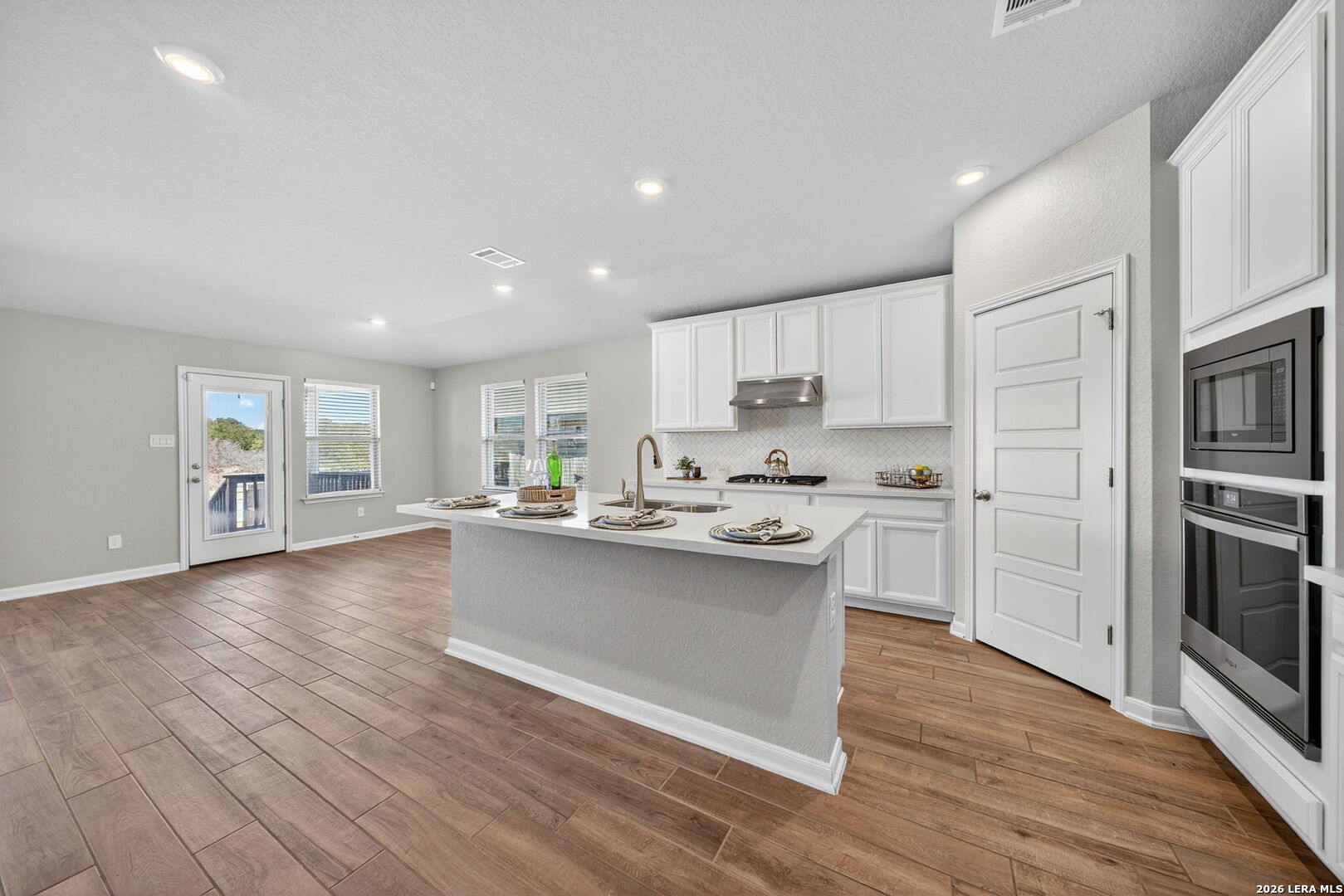 12915 Louberg Valley San Antonio TX 78253