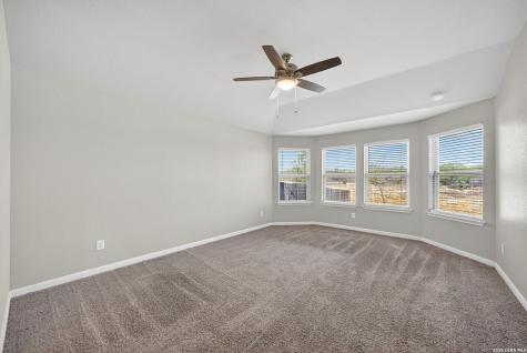 12915 Louberg Valley San Antonio TX 78253
