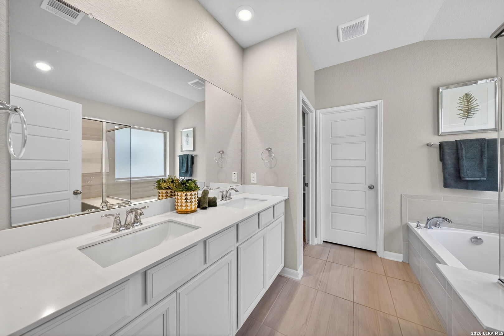12915 Louberg Valley San Antonio TX 78253