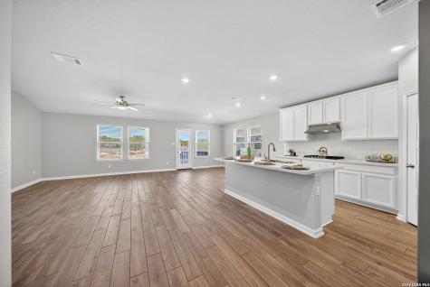 12915 Louberg Valley San Antonio TX 78253