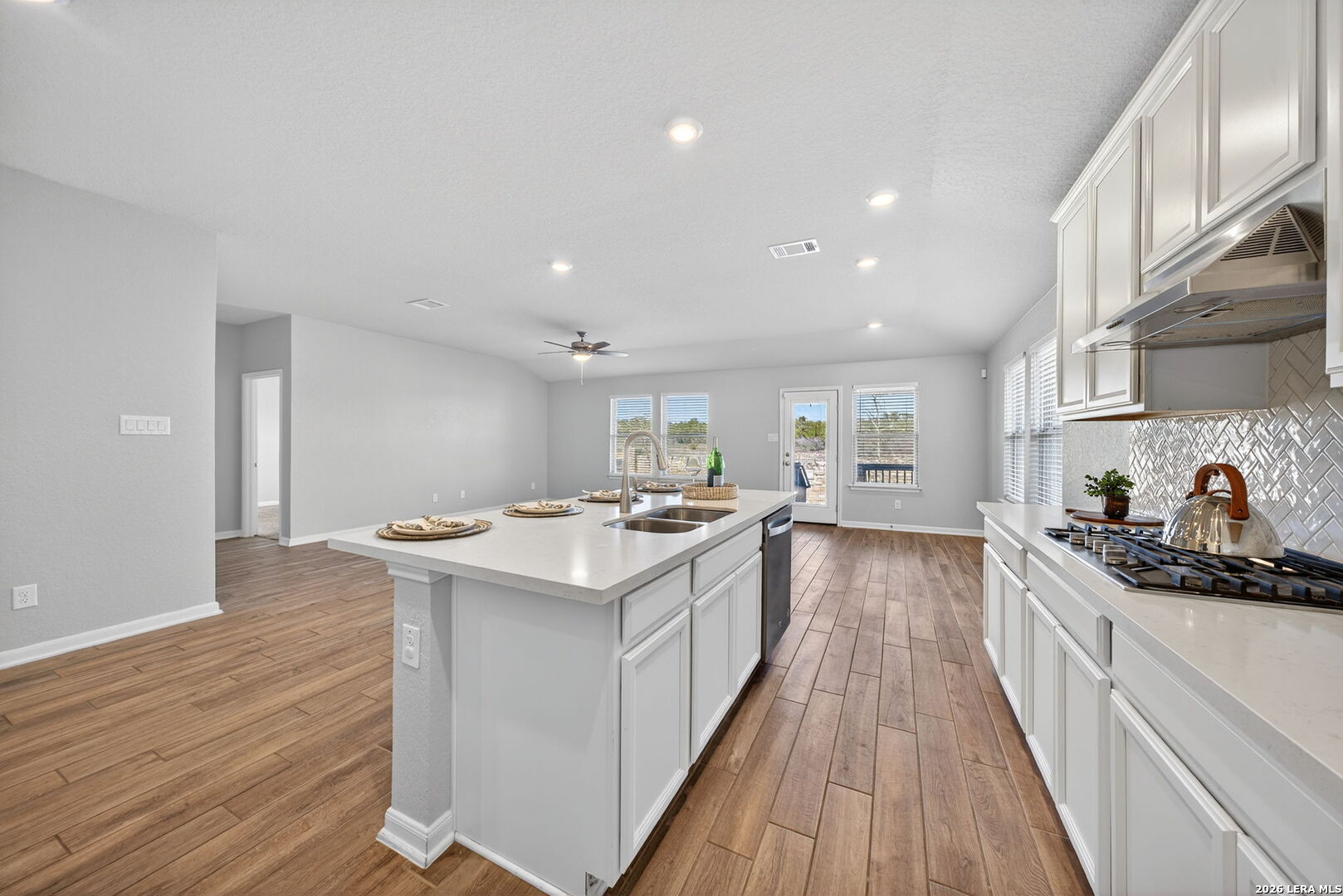 12915 Louberg Valley San Antonio TX 78253