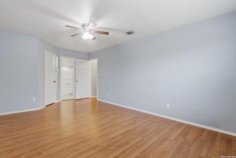 3842 Candleglenn San Antonio TX 78244