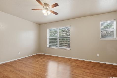 3842 Candleglenn San Antonio TX 78244