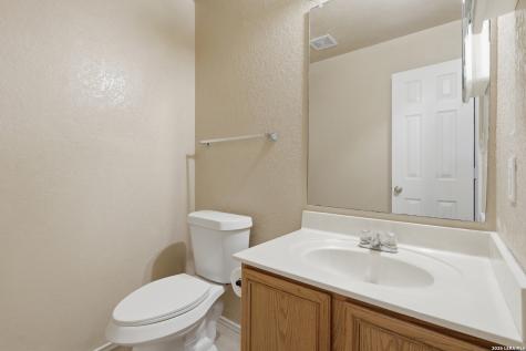 3842 Candleglenn San Antonio TX 78244