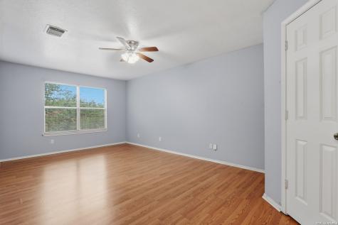3842 Candleglenn San Antonio TX 78244