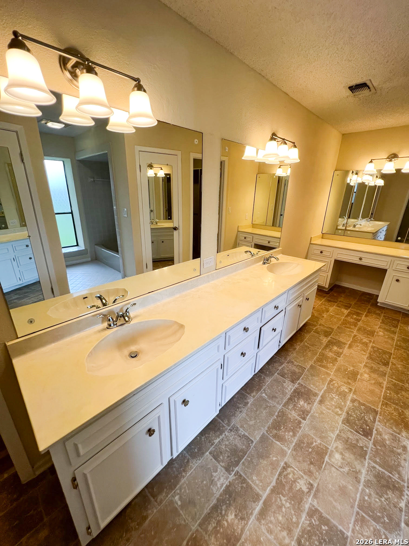 5809 Winterhaven Drive Windcrest TX 78239