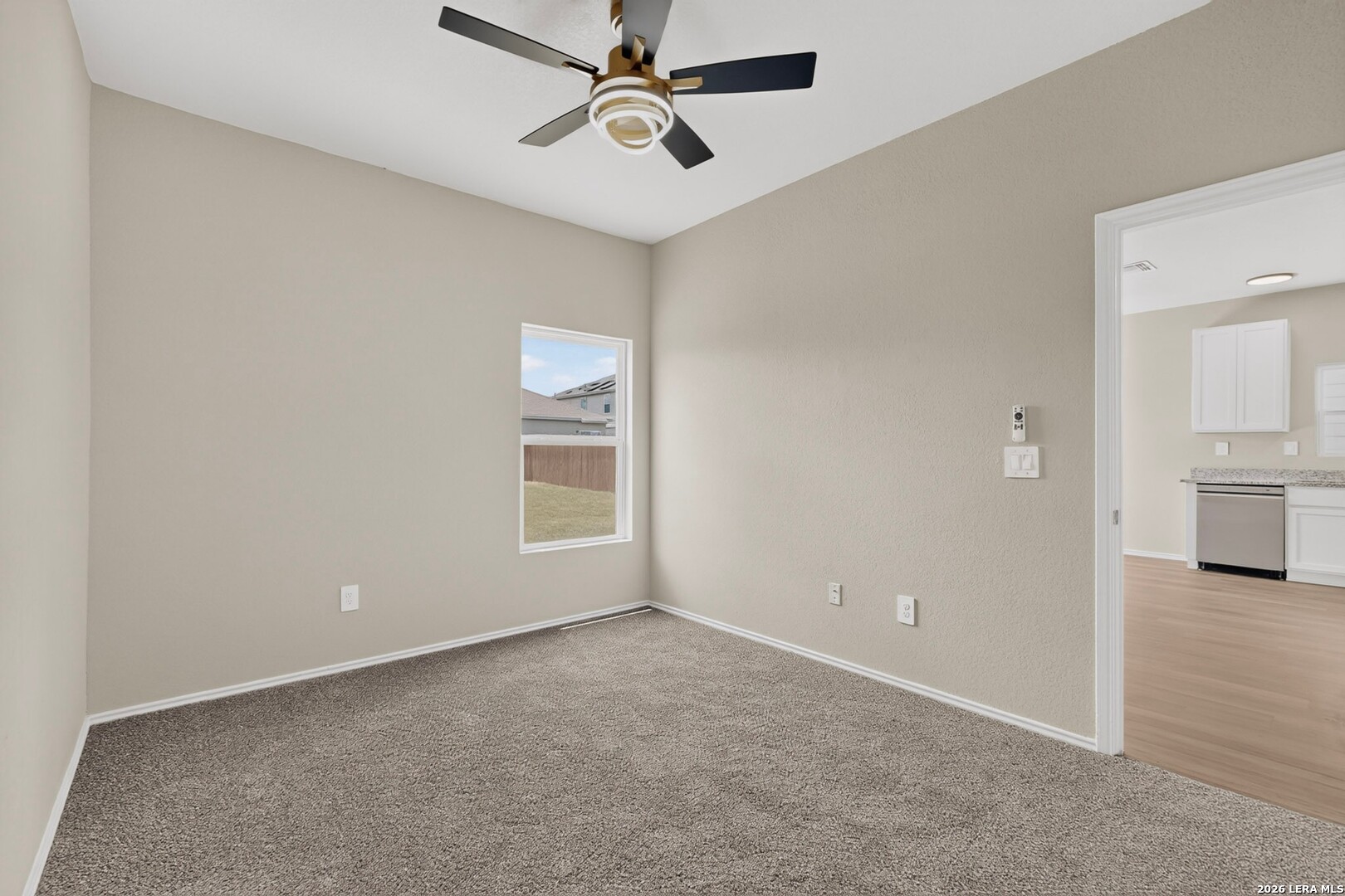 2147 Collins Alley Converse TX 78109