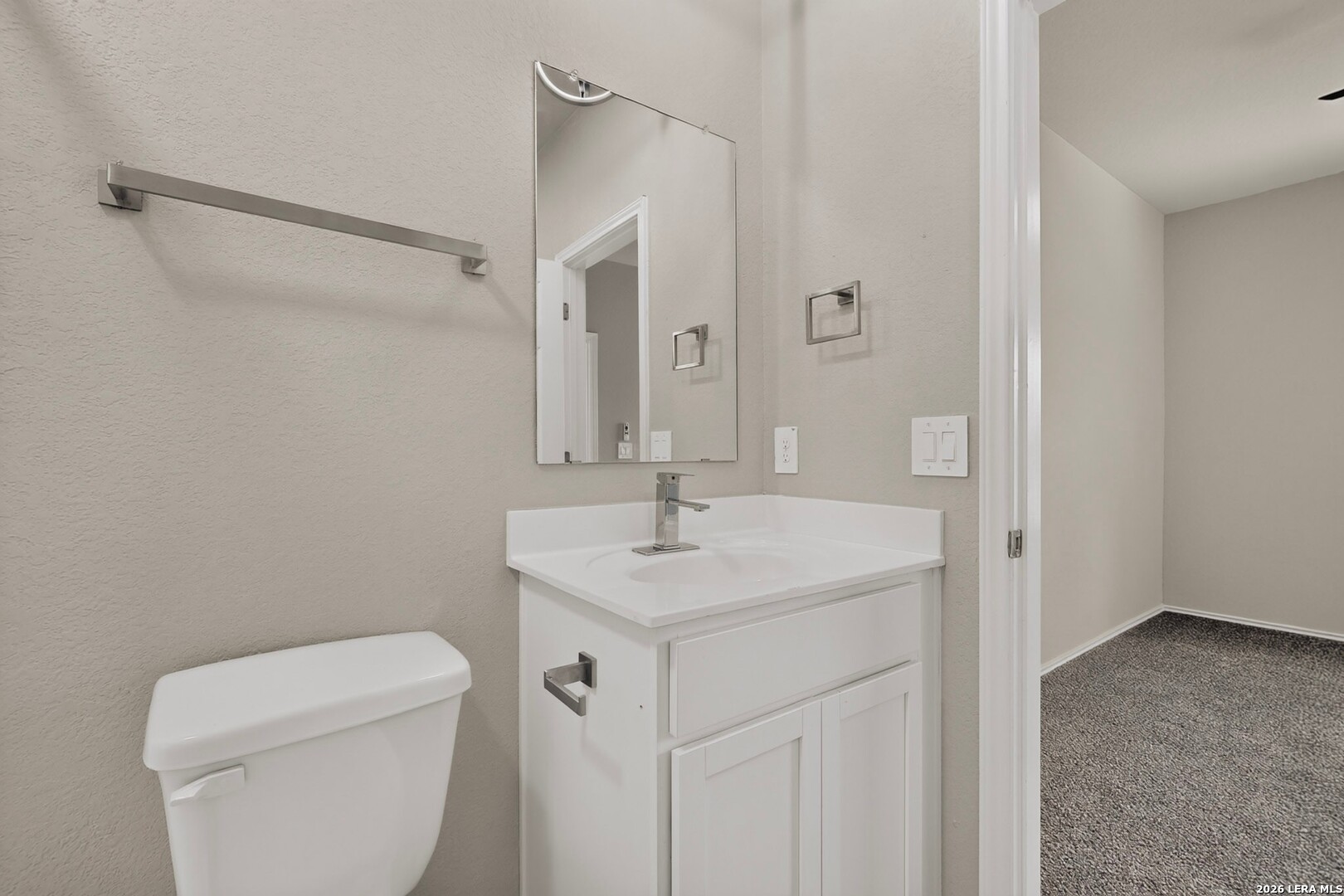 2147 Collins Alley Converse TX 78109