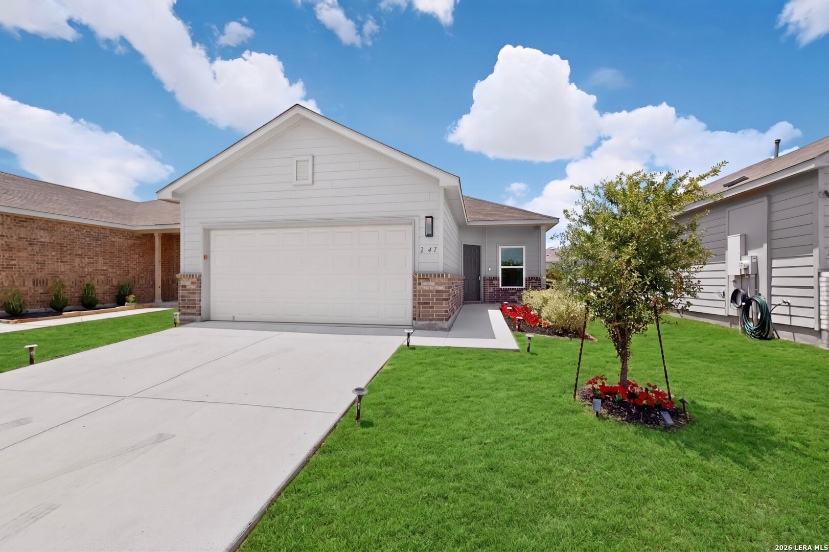 2147 Collins Alley Converse TX 78109