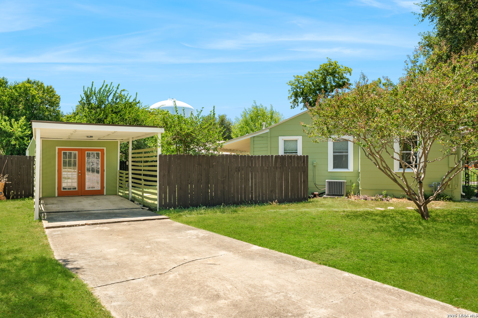 410 N Meadowlane Drive San Antonio TX 78209