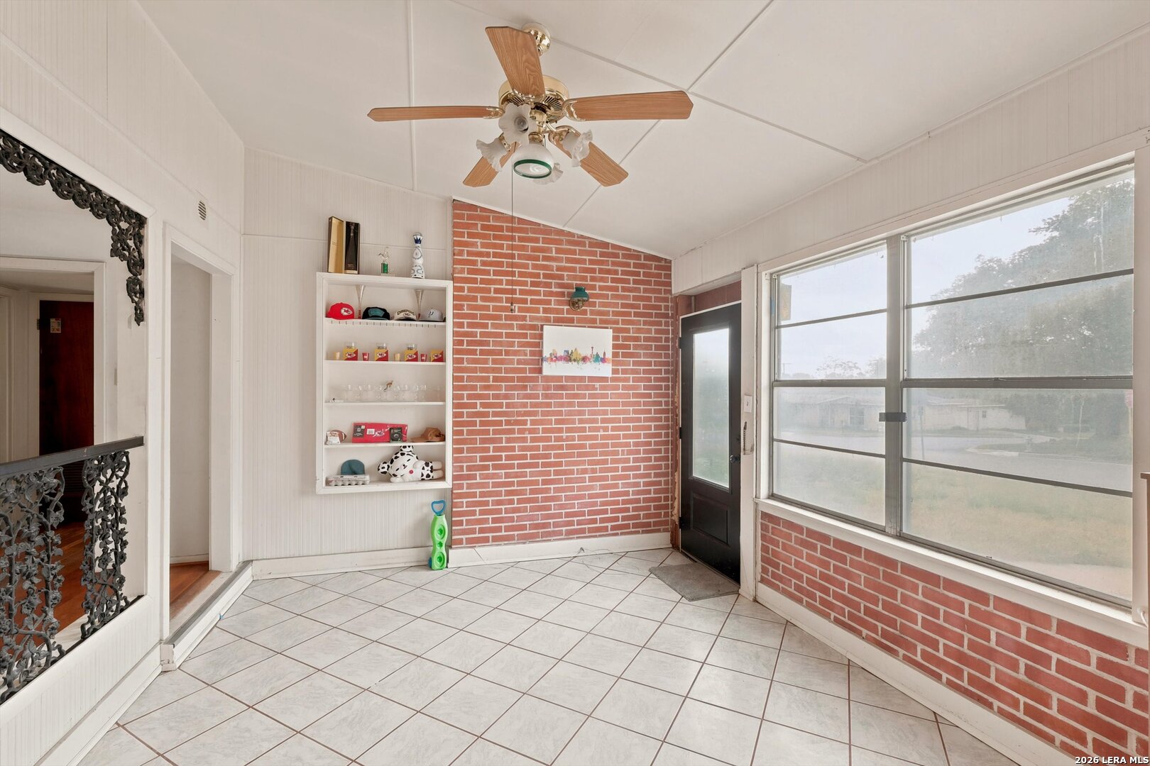 347 E Crestline Drive San Antonio TX 78201
