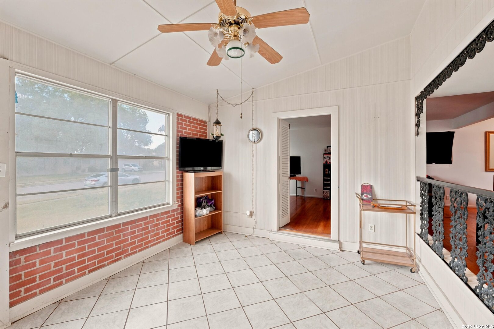 347 E Crestline Drive San Antonio TX 78201