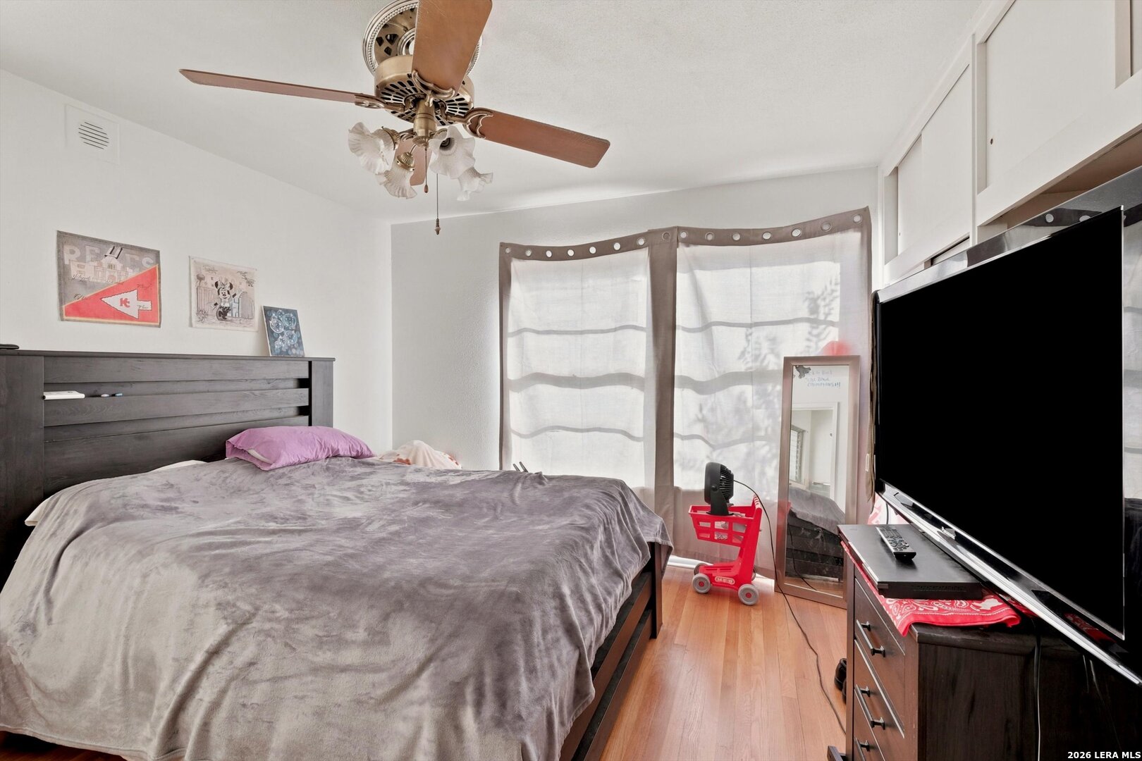 347 E Crestline Drive San Antonio TX 78201