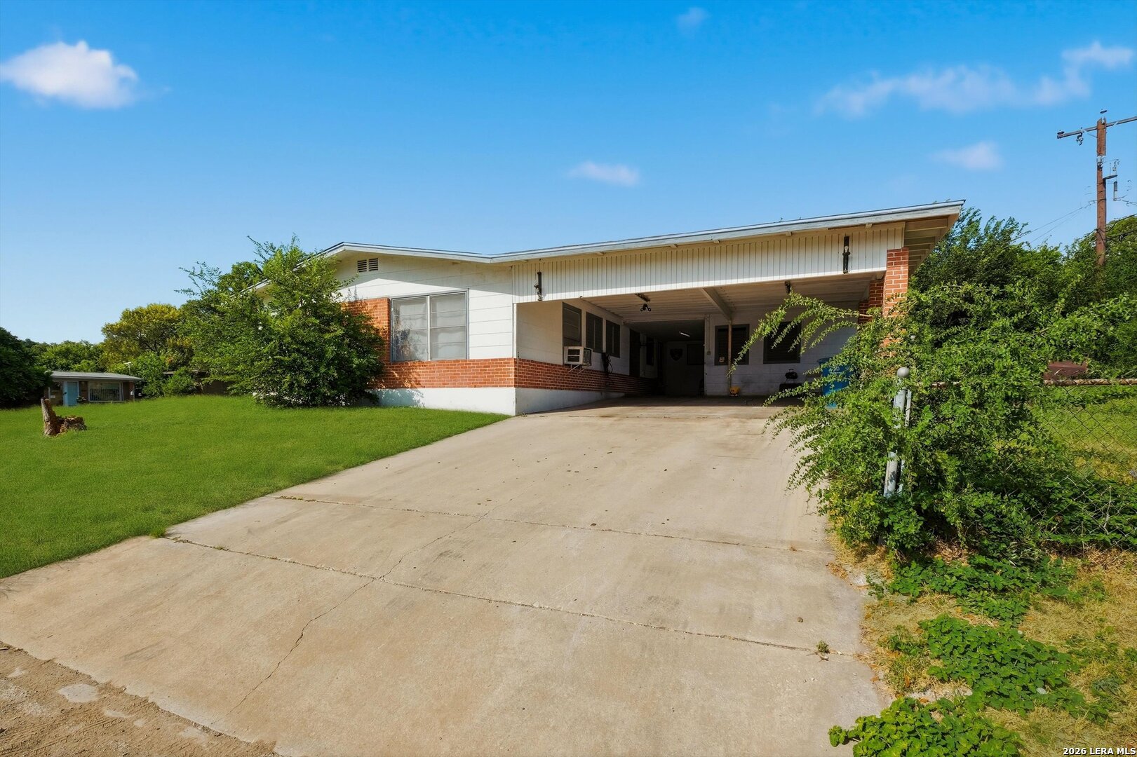 347 E Crestline Drive San Antonio TX 78201