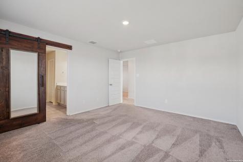 2564 Smokey Cove Seguin TX 78155