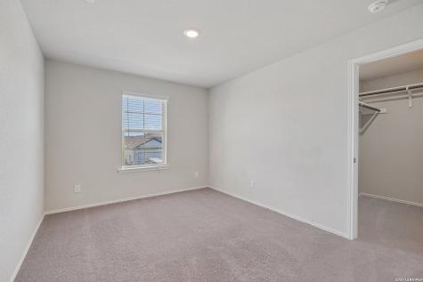 2564 Smokey Cove Seguin TX 78155