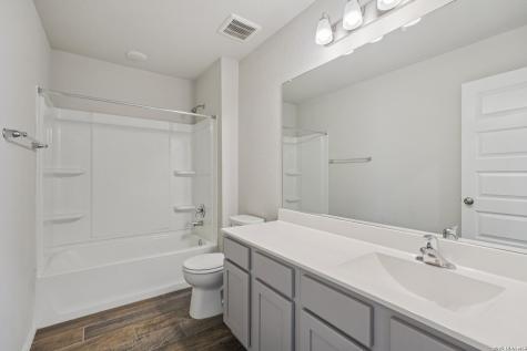 2564 Smokey Cove Seguin TX 78155