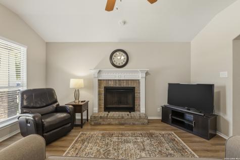 128 Saddle Trail Cibolo TX 78108