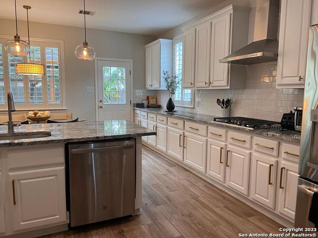 407 Elkgrove Court San Antonio TX 78260
