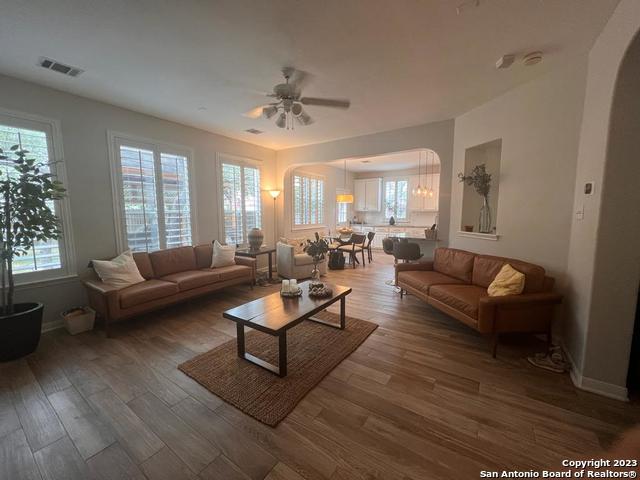 407 Elkgrove Court San Antonio TX 78260