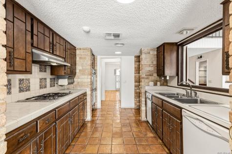 8807 Carriage Drive San Antonio TX 78217