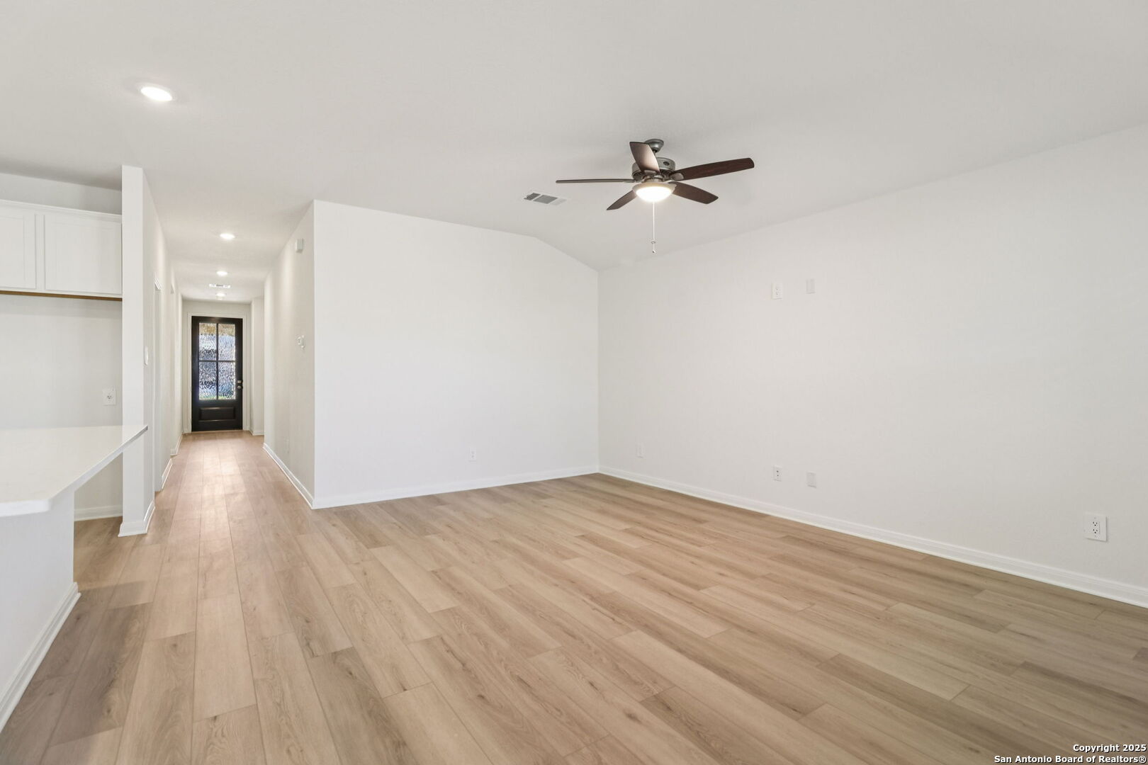 9627 Grand Via Boulevard Converse TX 78109