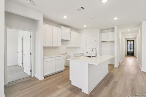 9627 Grand Via Boulevard Converse TX 78109