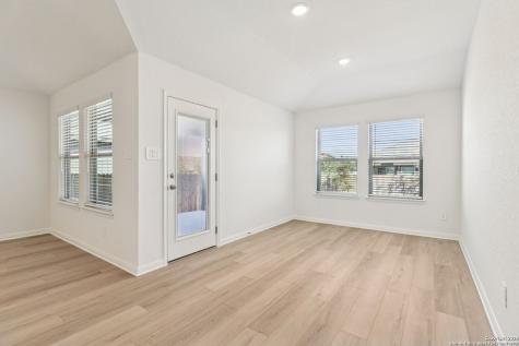 9627 Grand Via Boulevard Converse TX 78109