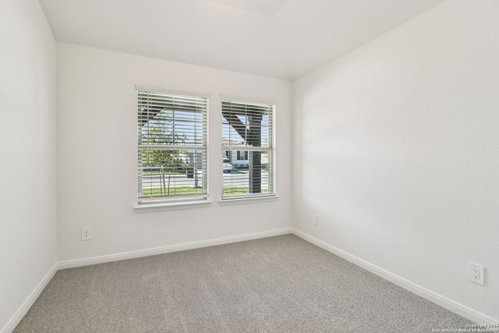 9627 Grand Via Boulevard Converse TX 78109