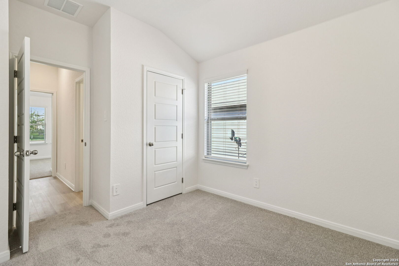 9627 Grand Via Boulevard Converse TX 78109