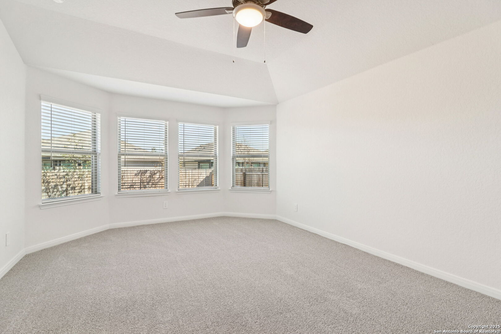 9627 Grand Via Boulevard Converse TX 78109