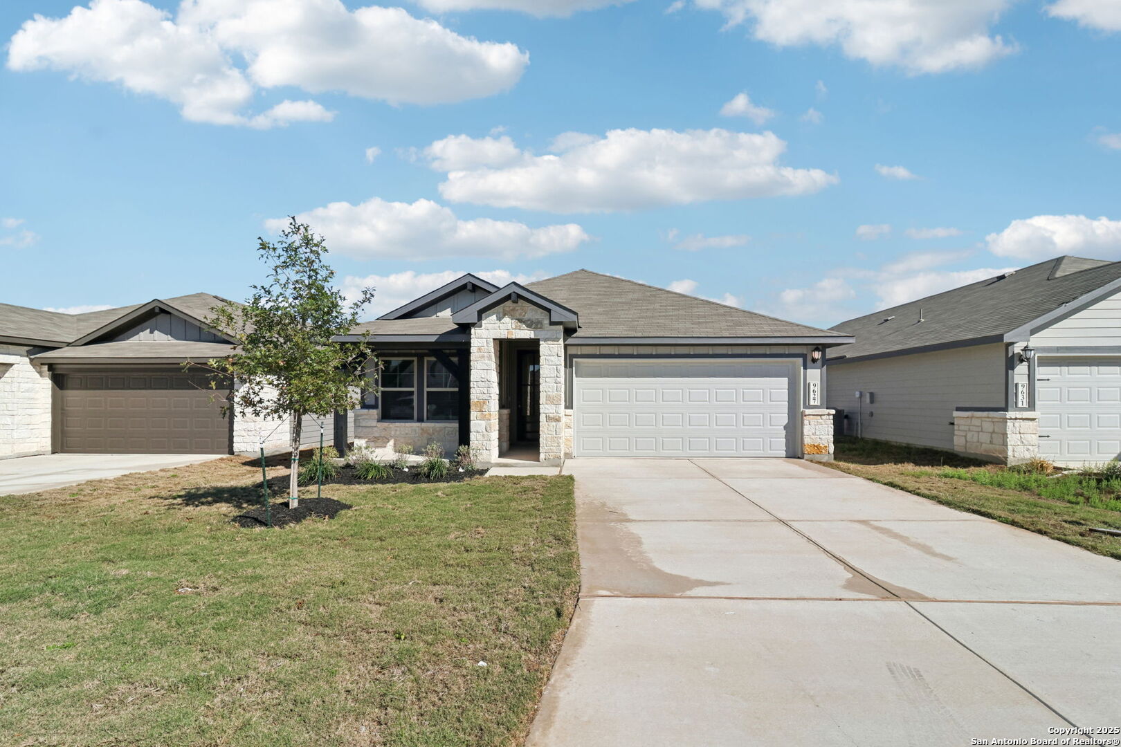 9627 Grand Via Boulevard Converse TX 78109